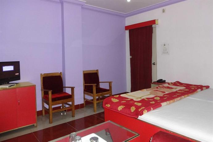 Hotel Tribhuvan 兰契 外观 照片